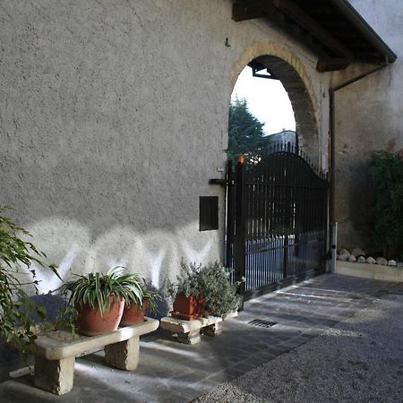 B&B La Piccola Corte Polpenazze del Garda Esterno foto