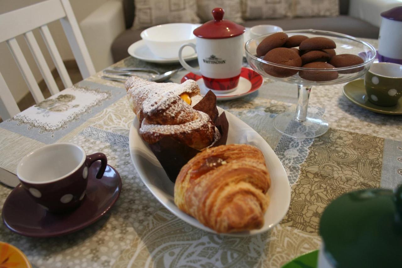 B&B La Piccola Corte Polpenazze del Garda Esterno foto