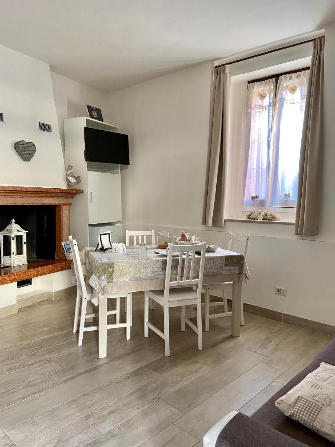 B&B La Piccola Corte Polpenazze del Garda Esterno foto